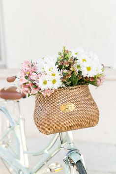 envío de flores de regalo a domicilio, envío urgente de flores de regalo, envío urgente de flores en Benalmádena