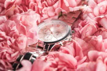envío urgente de flores a domicilio, flores a domicilio urgentes, cesta de flores para cumpleaños, cesta de flores para un nacimiento, cesta de flores para el día de la madre, cesta de flores para una boda, cesta de flores para mi abuela, Floristería de Benalmádena, flores urgentes